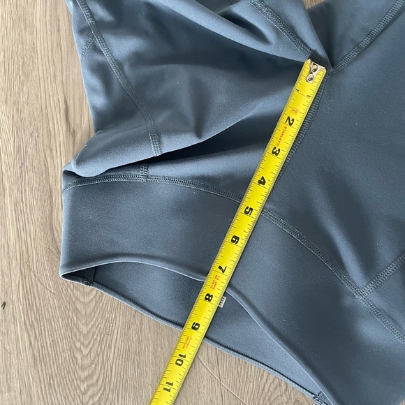 Uniqlo AIRism athletic leggings size xs - Picture 6 of 6